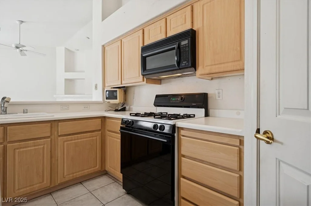 4323 Village Spring, Las Vegas, NV 89147