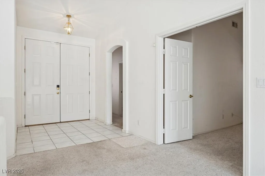 4323 Village Spring, Las Vegas, NV 89147