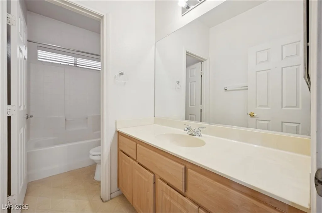 4323 Village Spring, Las Vegas, NV 89147