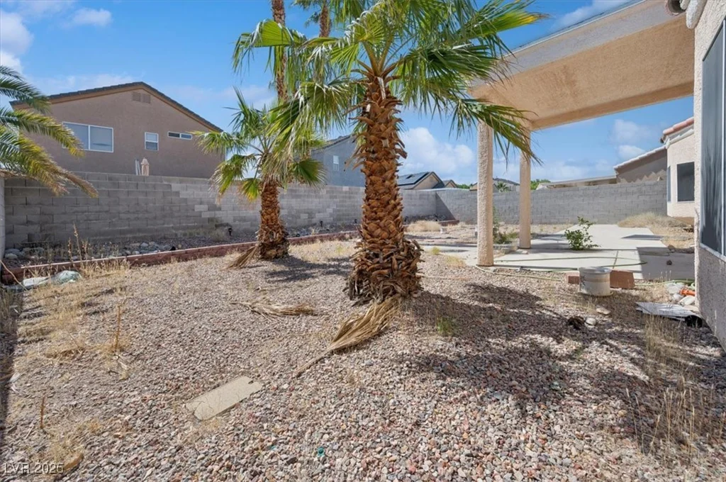 4323 Village Spring, Las Vegas, NV 89147