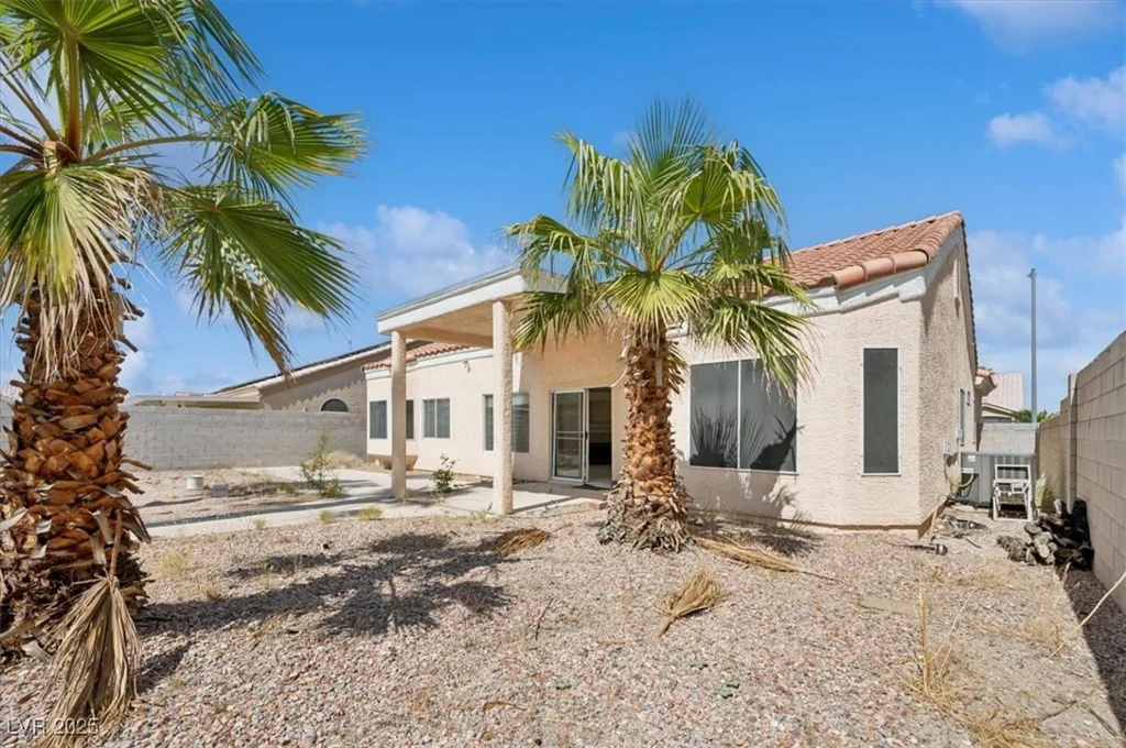 4323 Village Spring, Las Vegas, NV 89147