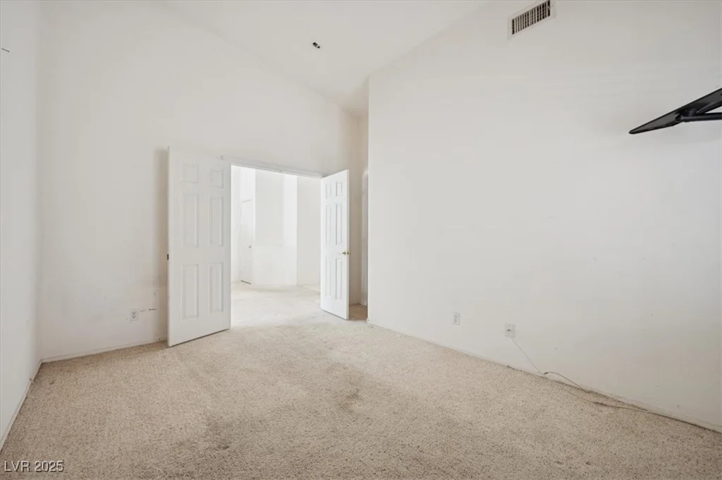 4323 Village Spring, Las Vegas, NV 89147