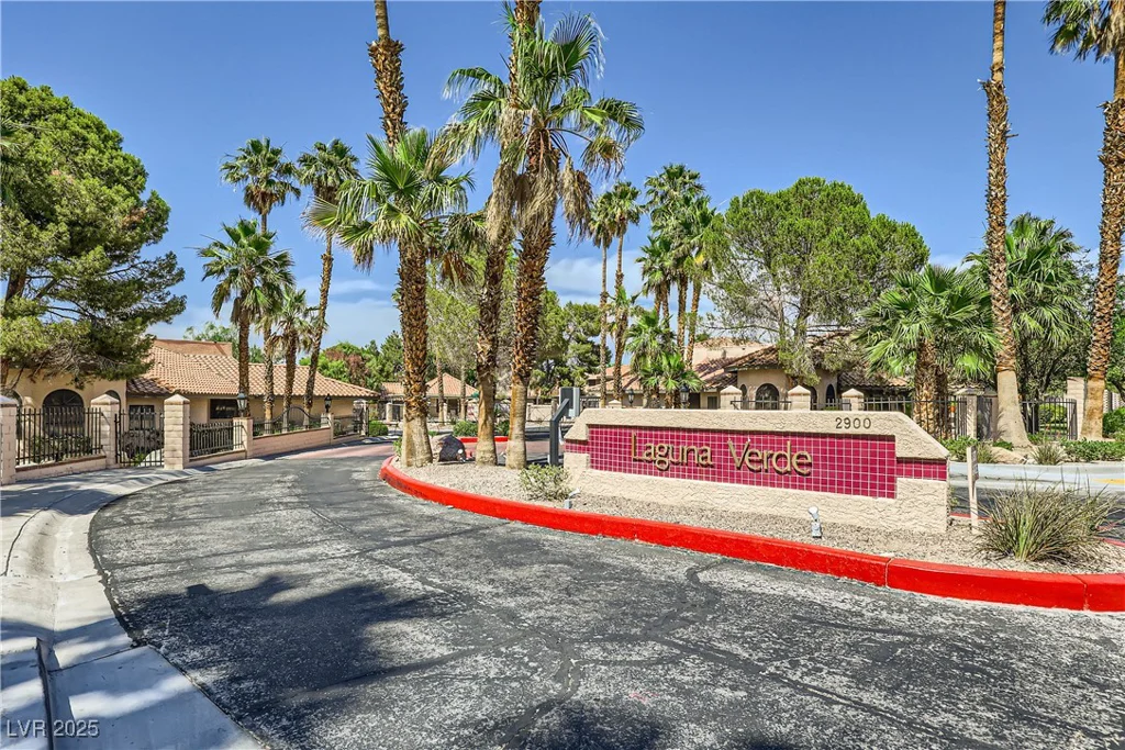 2708 Campo Verde, Las Vegas, NV 89121