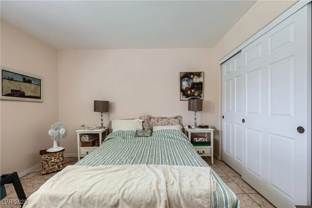 2708 Campo Verde, Las Vegas, NV 89121