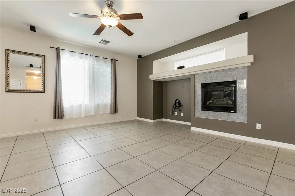 9712 Red Horse, Las Vegas, NV 89143
