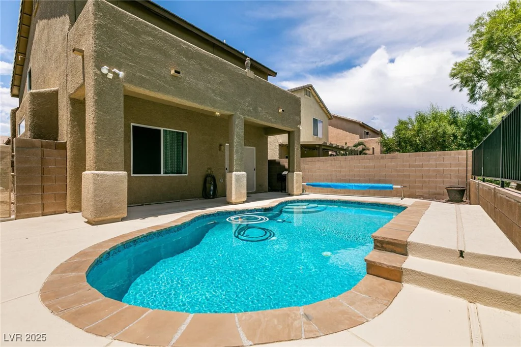 9712 Red Horse, Las Vegas, NV 89143