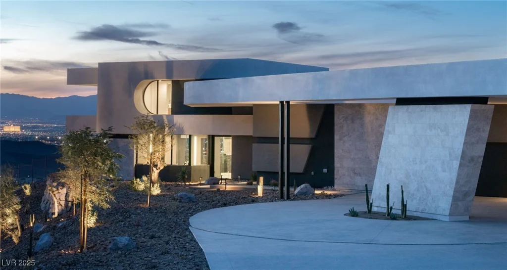 4 Horseshoe Rock, Henderson, NV 89012