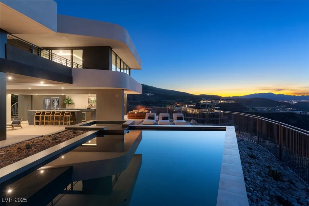 4 Horseshoe Rock, Henderson, NV 89012