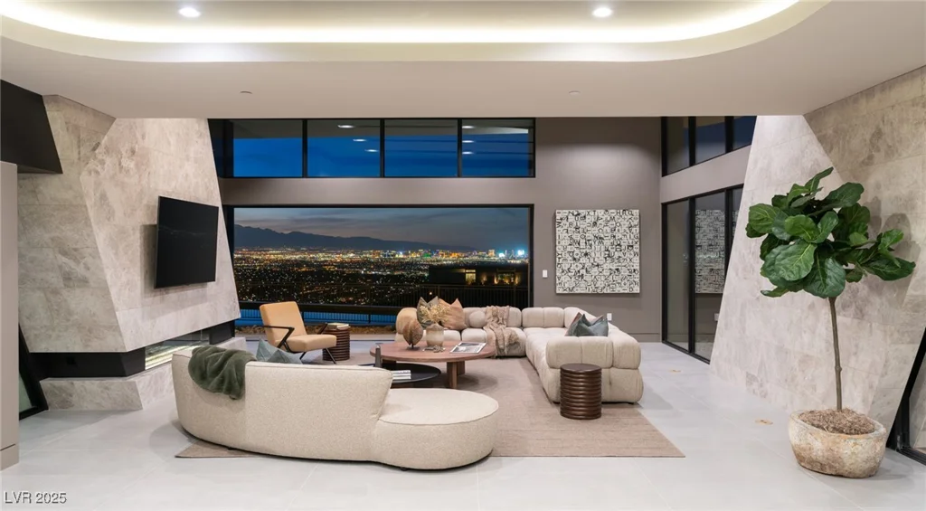 4 Horseshoe Rock, Henderson, NV 89012