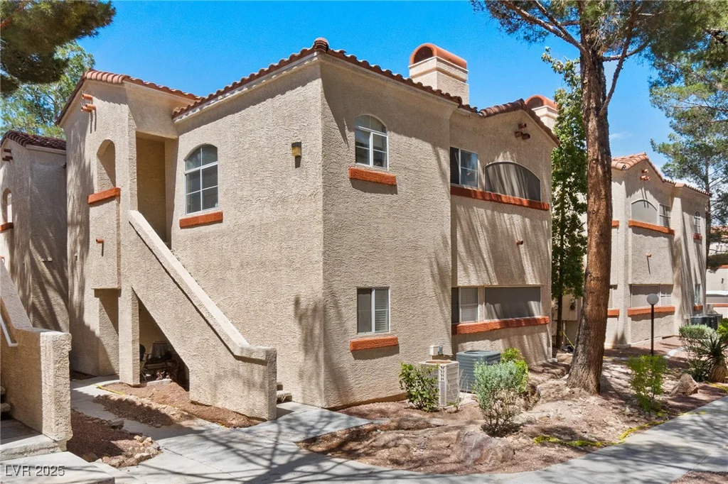 8409 Running Deer, Las Vegas, NV 89145