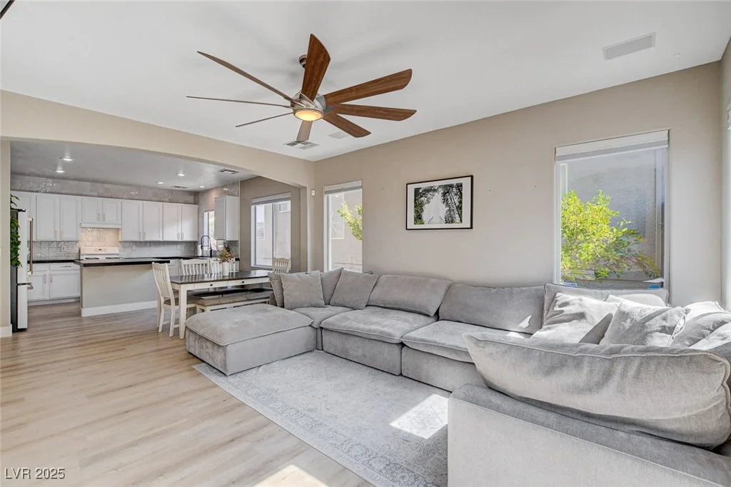 1127 Lake Berryessa, Henderson, NV 89002
