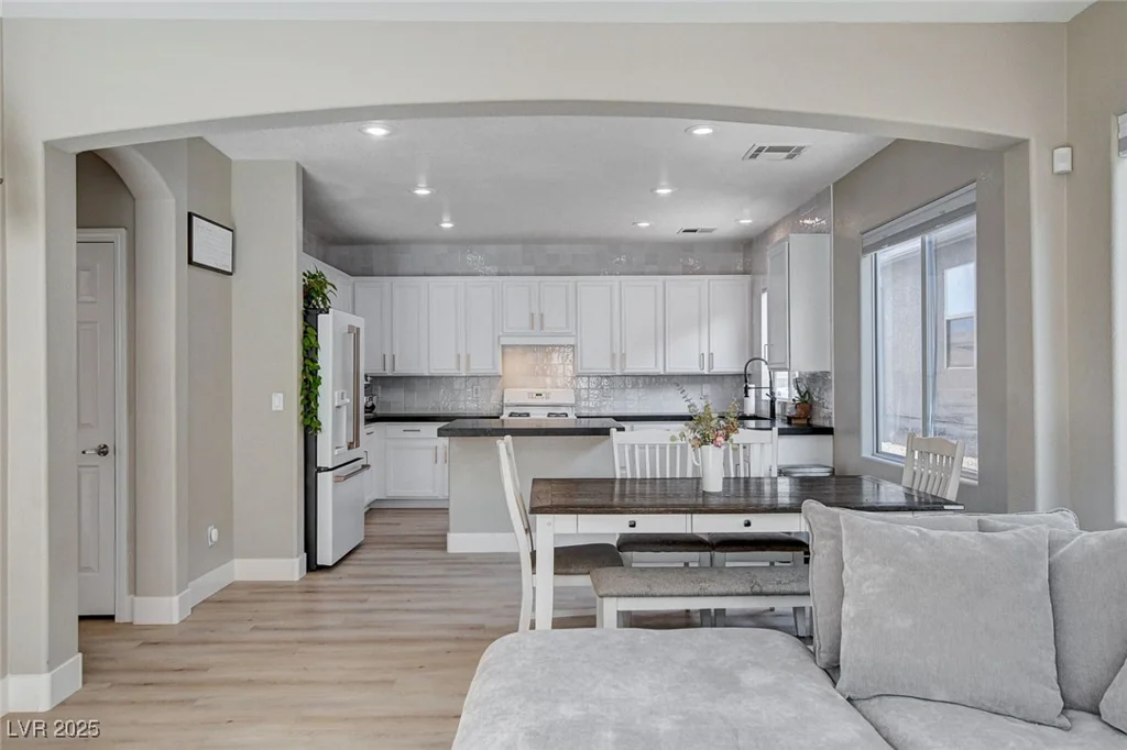 1127 Lake Berryessa, Henderson, NV 89002