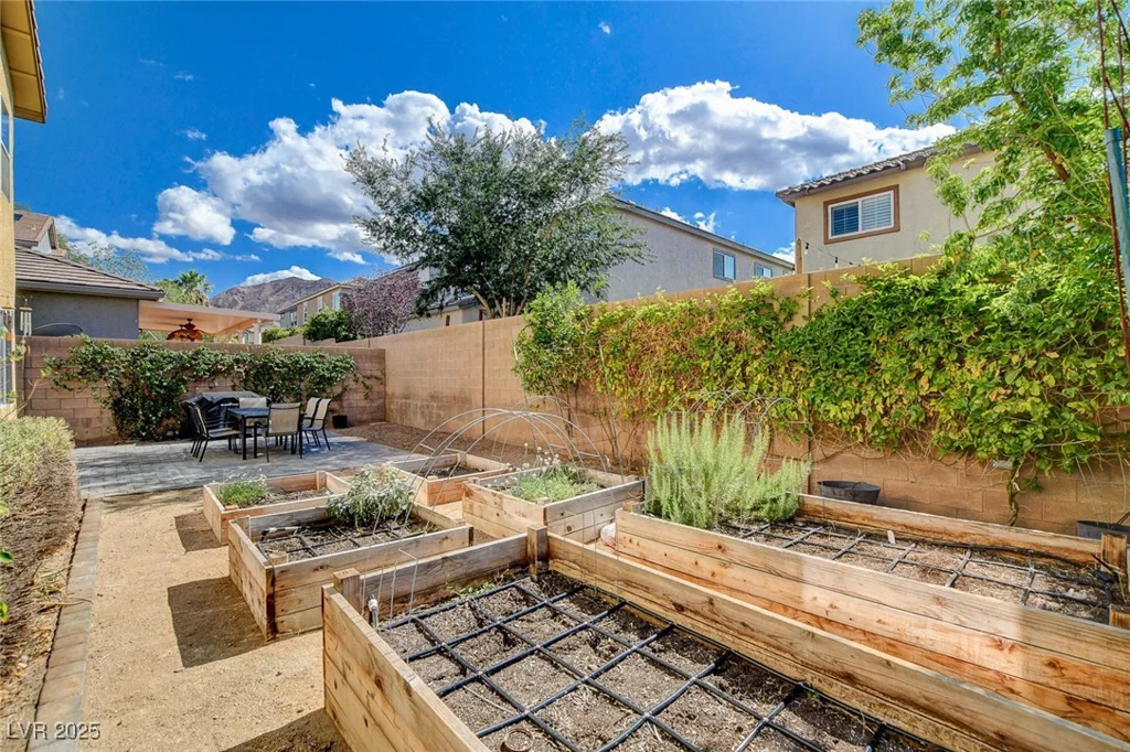 1127 Lake Berryessa, Henderson, NV 89002