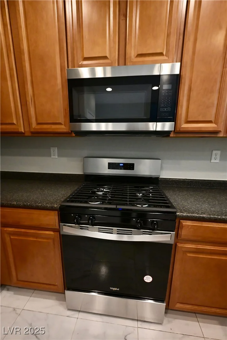 7089 Oberling Bay, Las Vegas, NV 89113