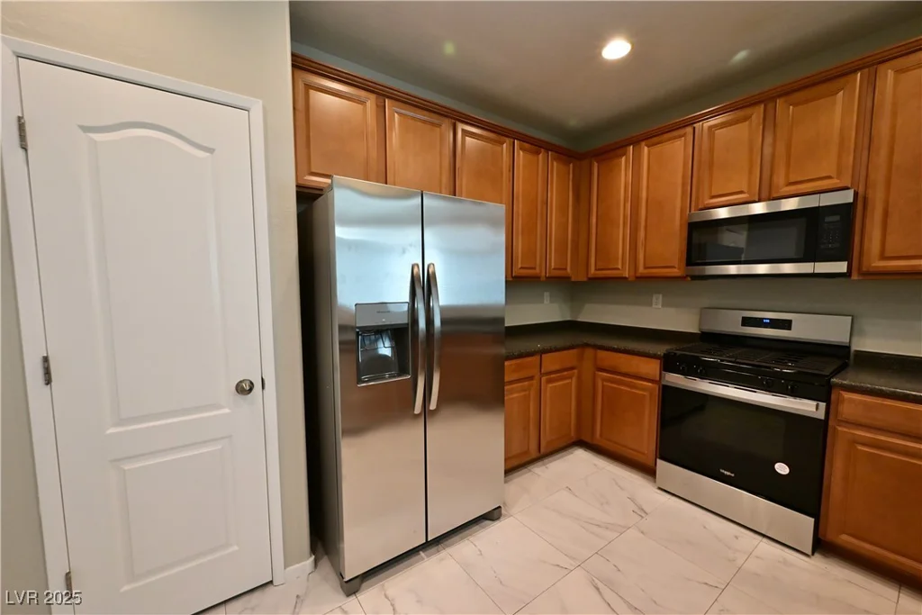 7089 Oberling Bay, Las Vegas, NV 89113
