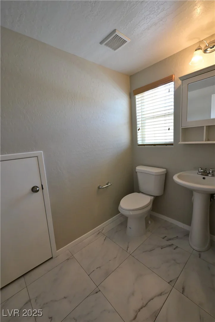 7089 Oberling Bay, Las Vegas, NV 89113