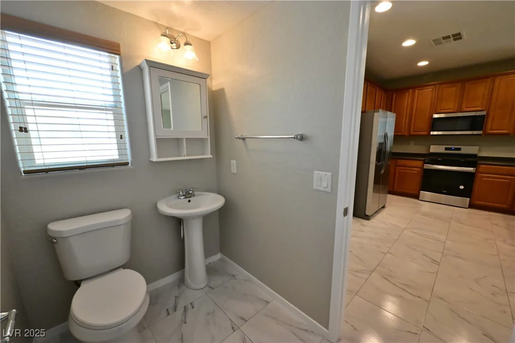 7089 Oberling Bay, Las Vegas, NV 89113