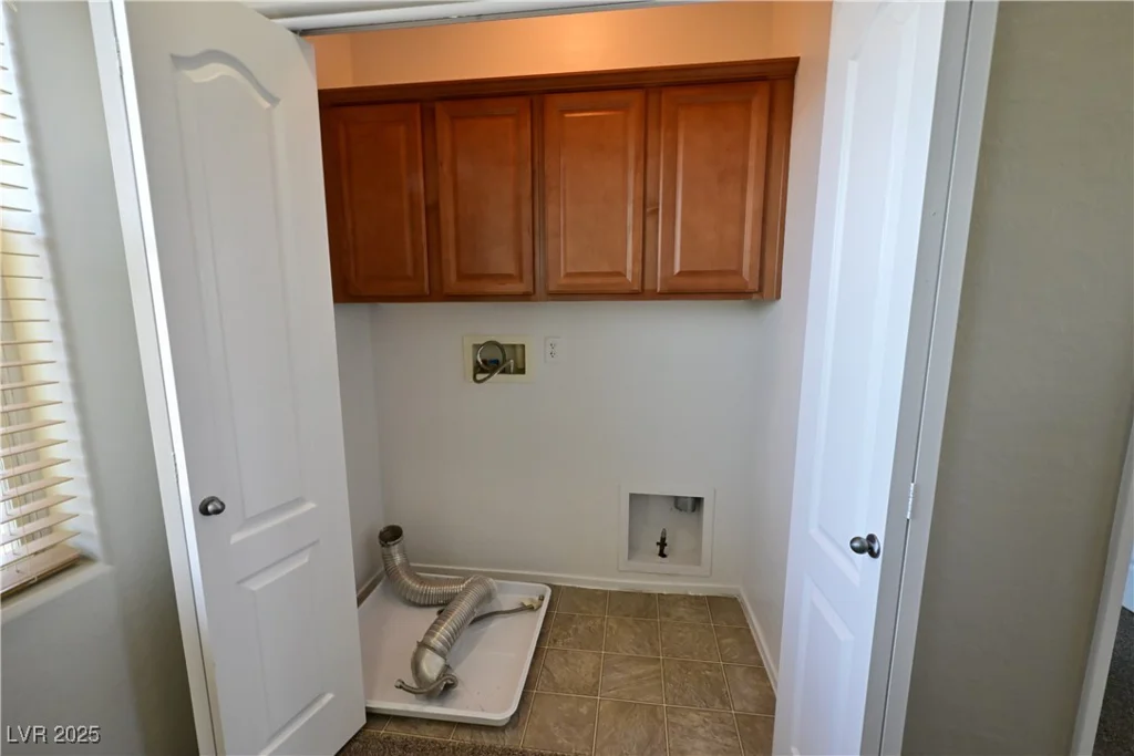 7089 Oberling Bay, Las Vegas, NV 89113
