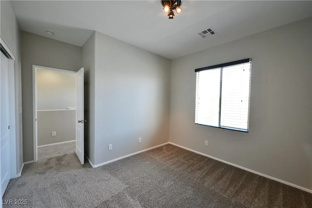 7089 Oberling Bay, Las Vegas, NV 89113