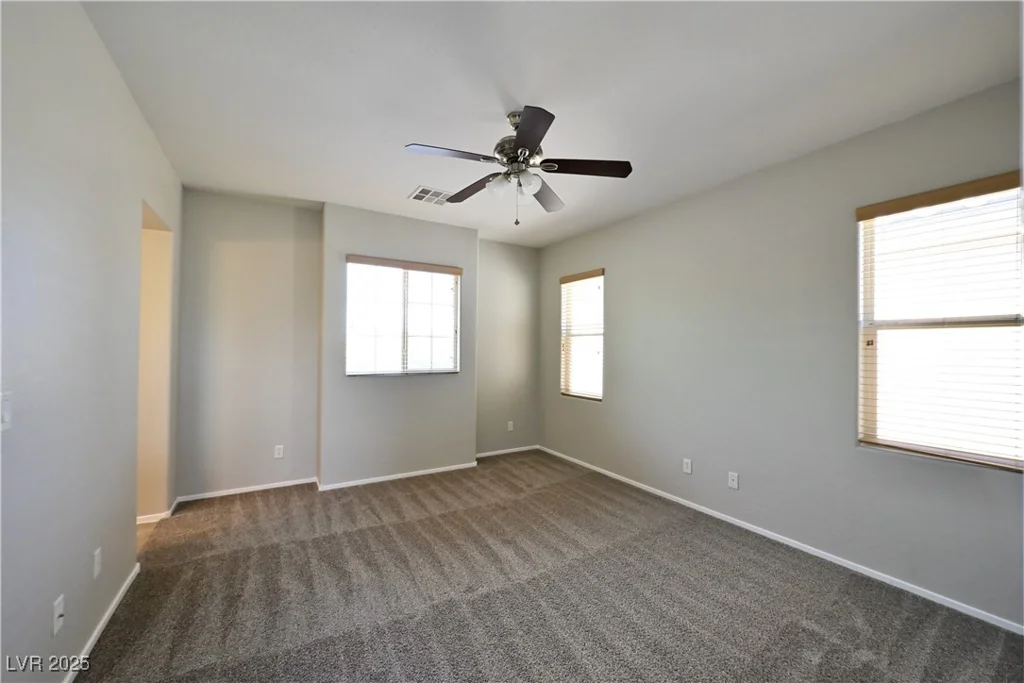 7089 Oberling Bay, Las Vegas, NV 89113