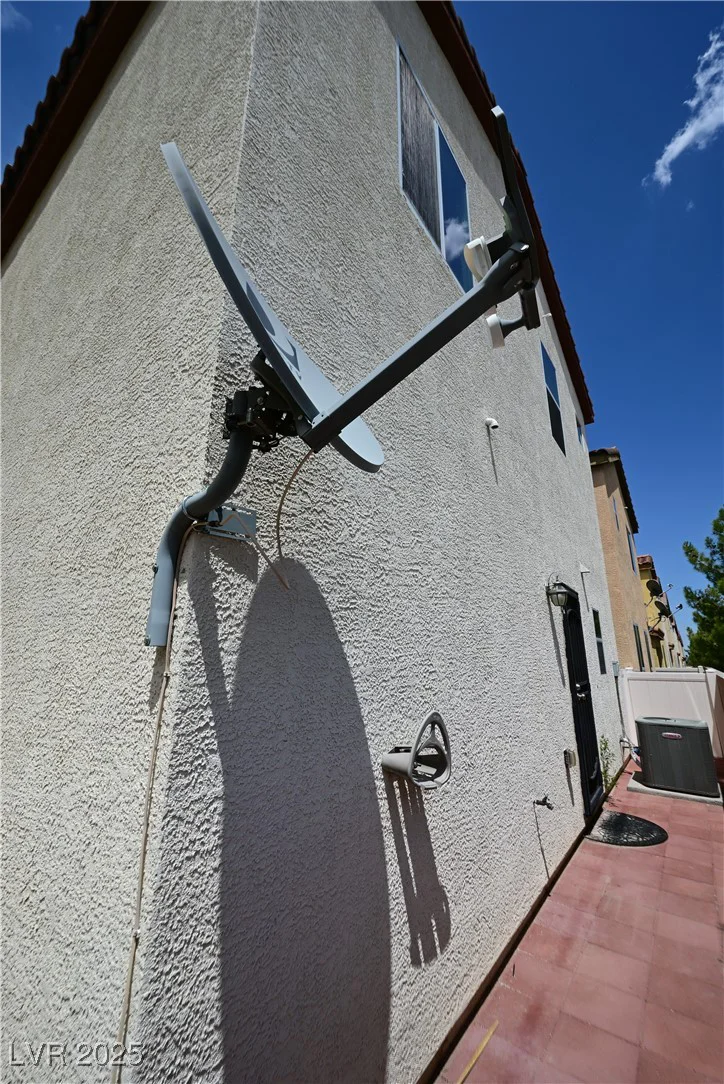 7089 Oberling Bay, Las Vegas, NV 89113