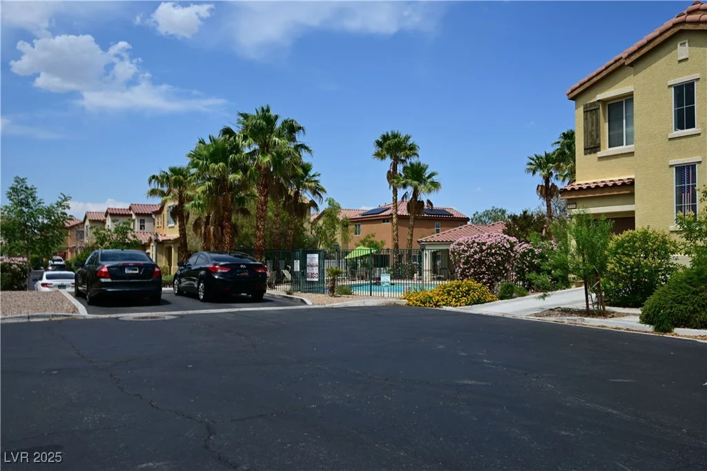 7089 Oberling Bay, Las Vegas, NV 89113