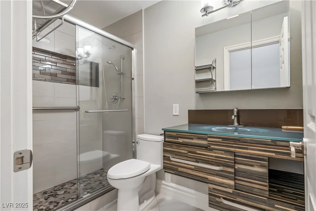 8021 Yellow Daisy, Las Vegas, NV 89147