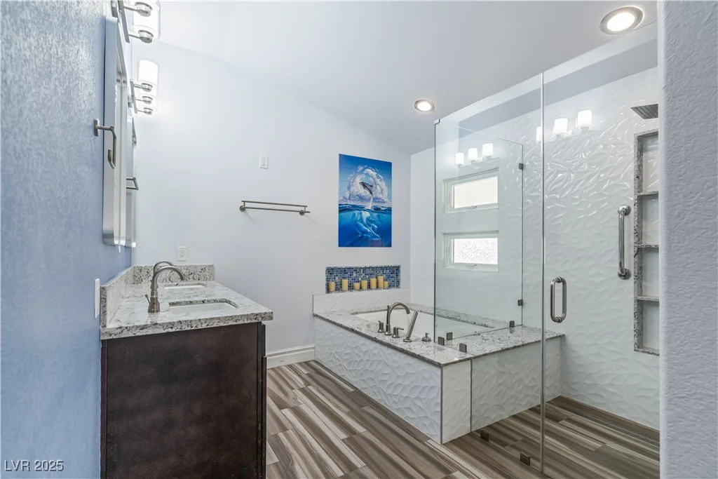 8021 Yellow Daisy, Las Vegas, NV 89147