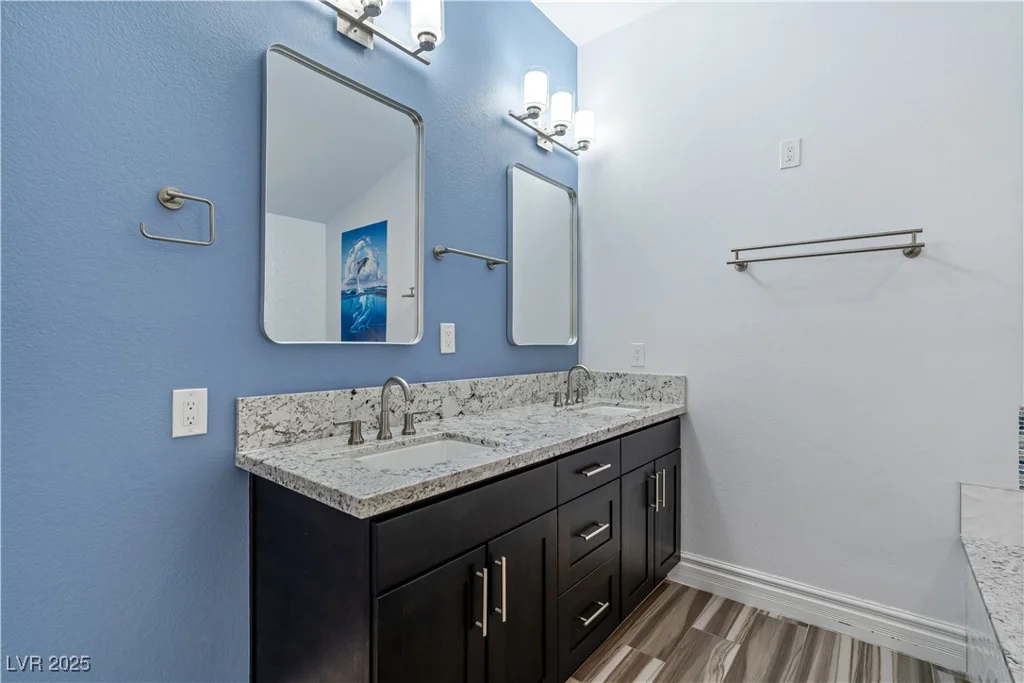 8021 Yellow Daisy, Las Vegas, NV 89147