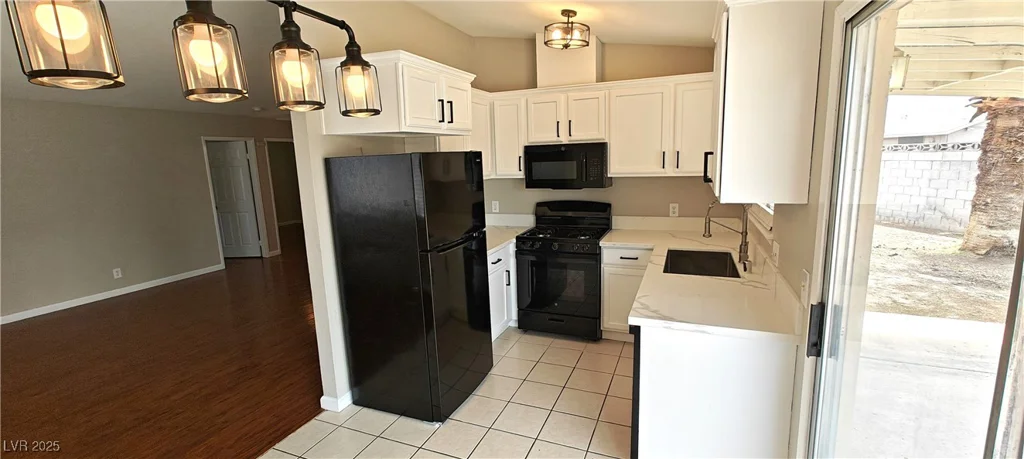 275 Las Palmaritas, Las Vegas, NV 89110