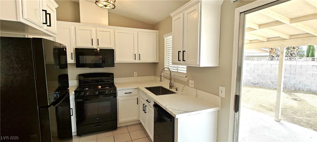 275 Las Palmaritas, Las Vegas, NV 89110