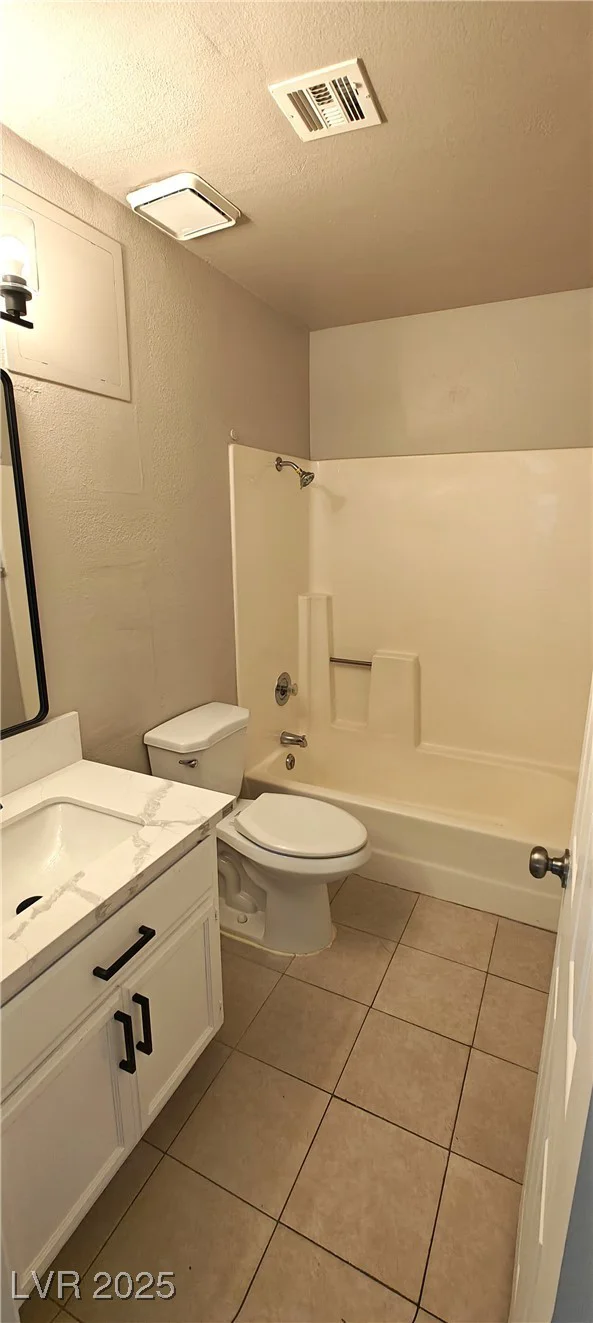 275 Las Palmaritas, Las Vegas, NV 89110