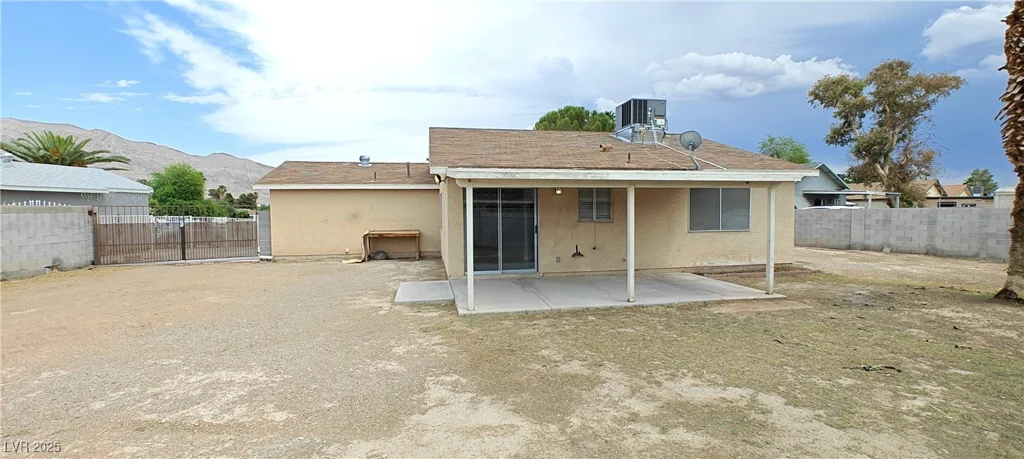 275 Las Palmaritas, Las Vegas, NV 89110