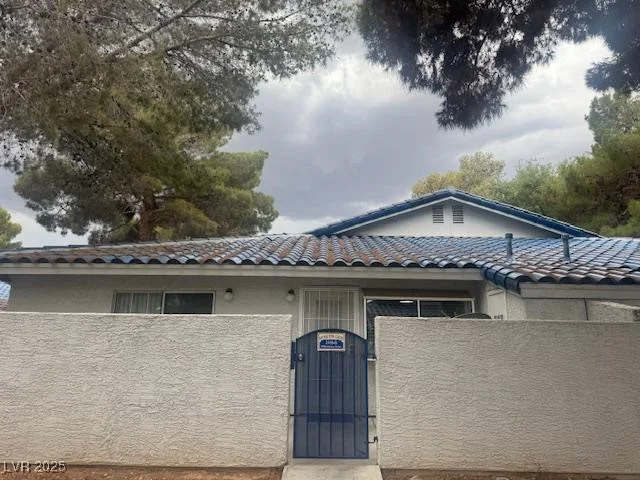 2108 Willowbury, Las Vegas, NV 89108