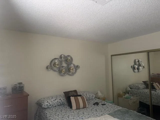 2108 Willowbury, Las Vegas, NV 89108