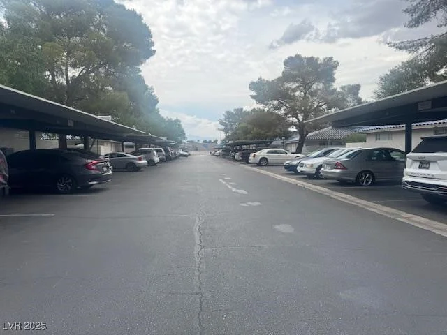 2108 Willowbury, Las Vegas, NV 89108