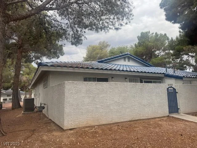 2108 Willowbury, Las Vegas, NV 89108