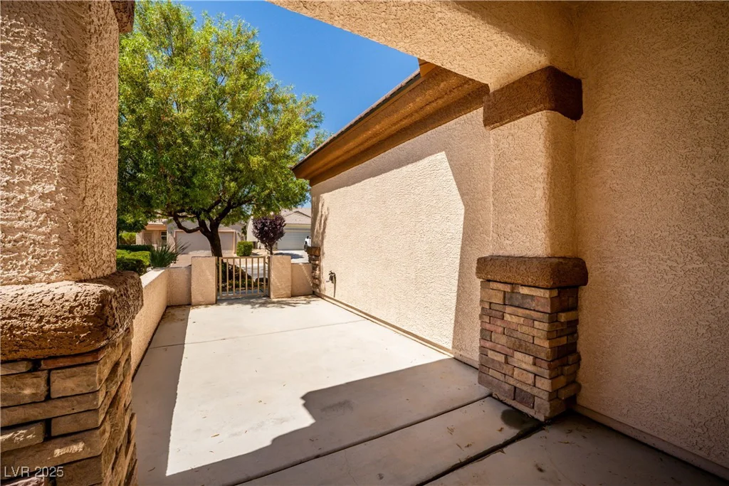 2708 Cheer Pheasant, North Las Vegas, NV 89084