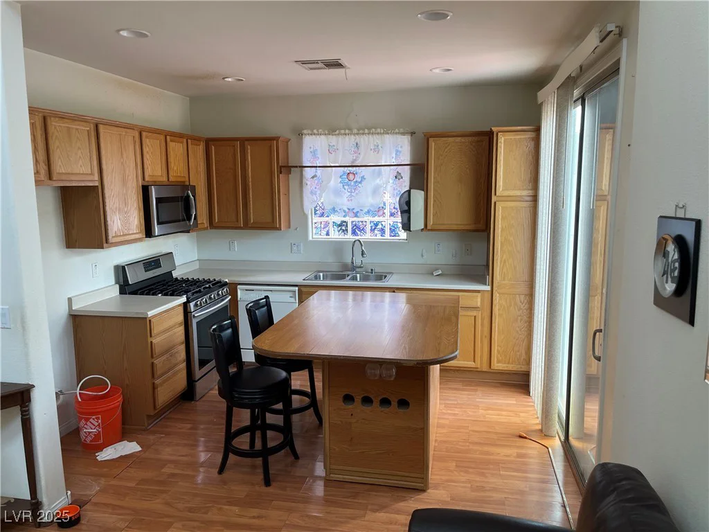 5334 Floating Flower, Las Vegas, NV 89139