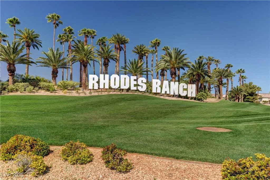 301 Lakewood Garden, Las Vegas, NV 89148