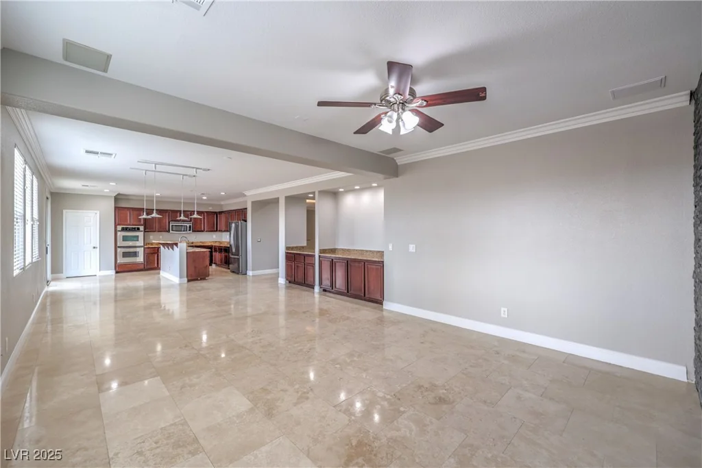 7095 Mountain Den, Las Vegas, NV 89179