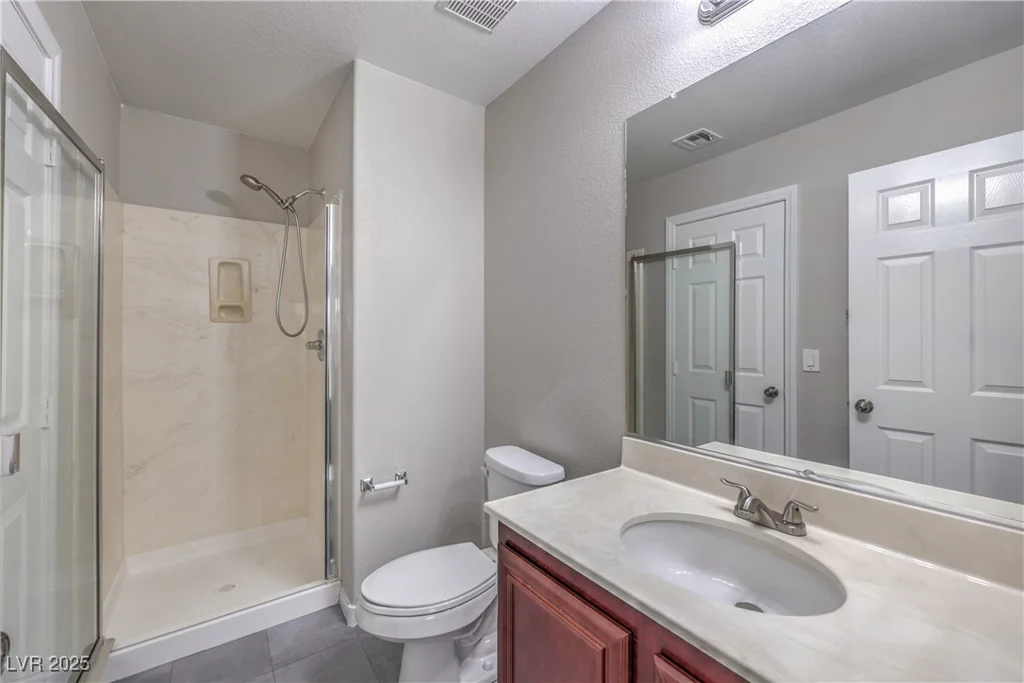 7095 Mountain Den, Las Vegas, NV 89179