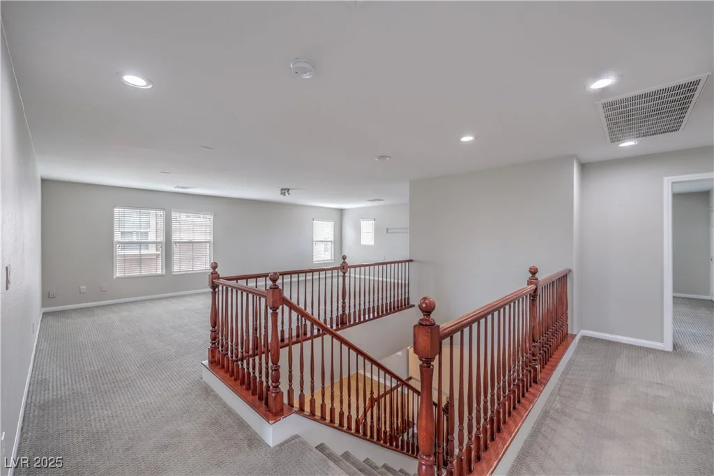 7095 Mountain Den, Las Vegas, NV 89179