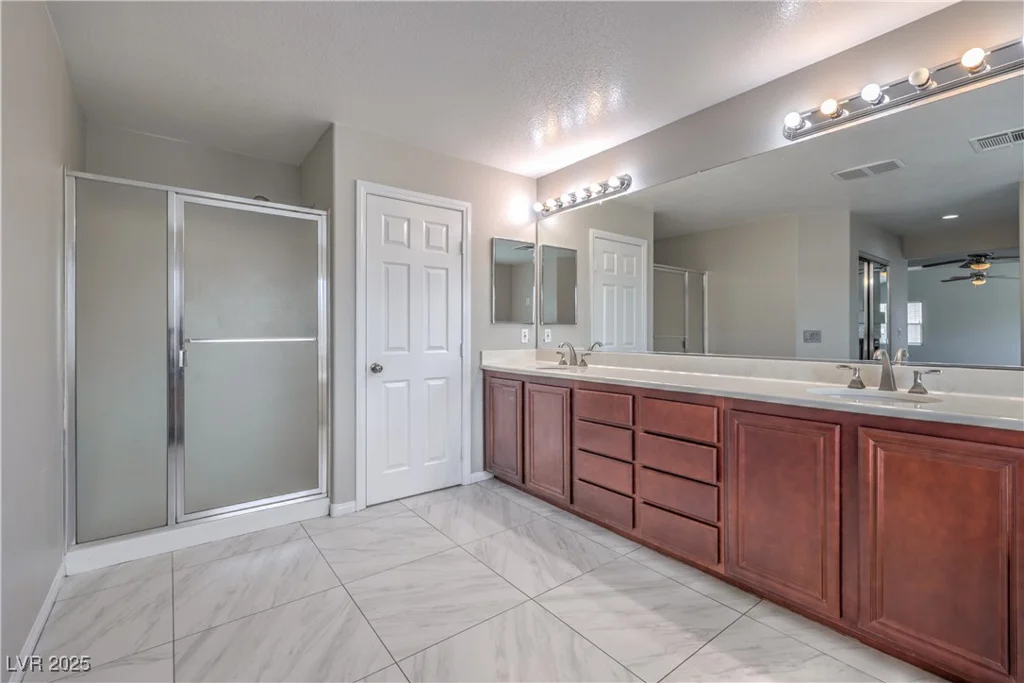 7095 Mountain Den, Las Vegas, NV 89179