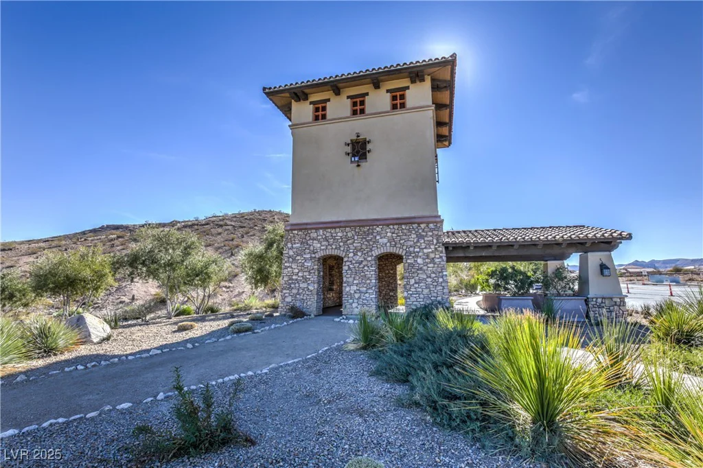 7095 Mountain Den, Las Vegas, NV 89179