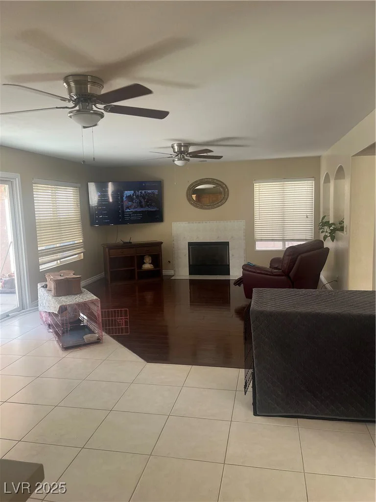 9365 Sparkling Waters, Las Vegas, NV 89129