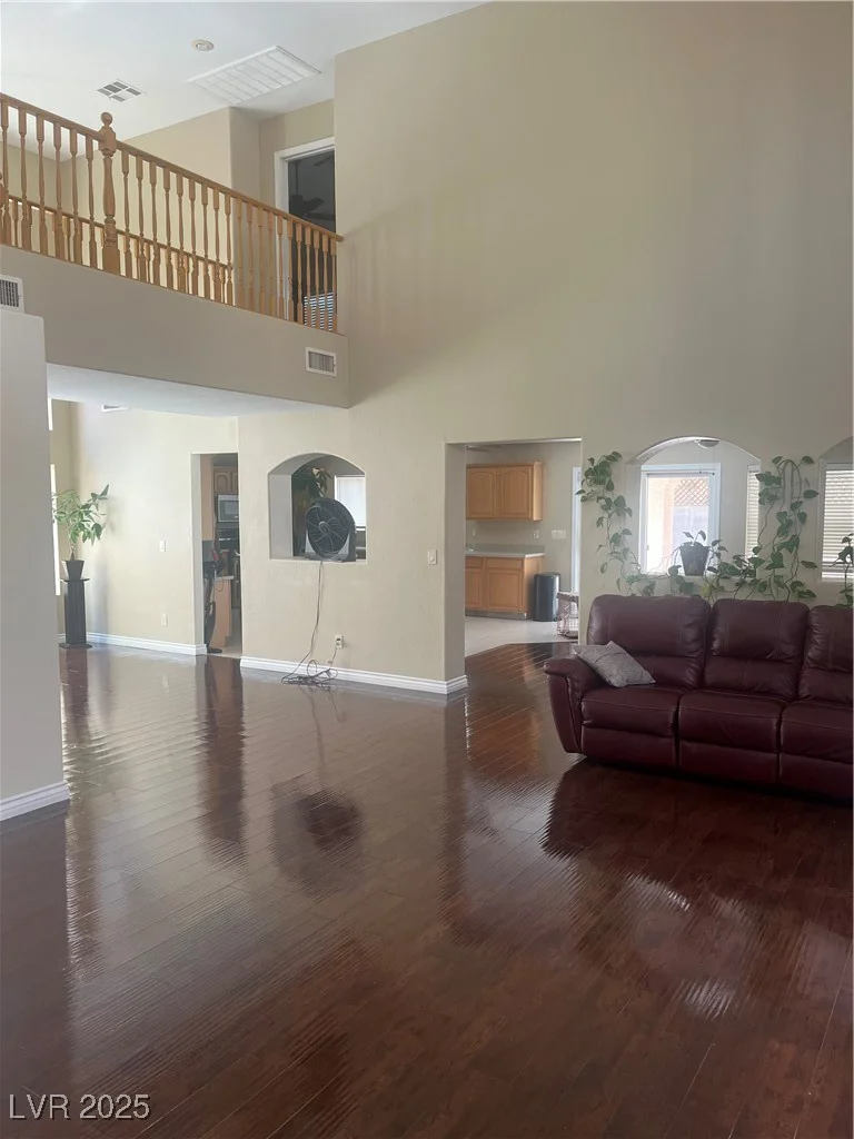 9365 Sparkling Waters, Las Vegas, NV 89129