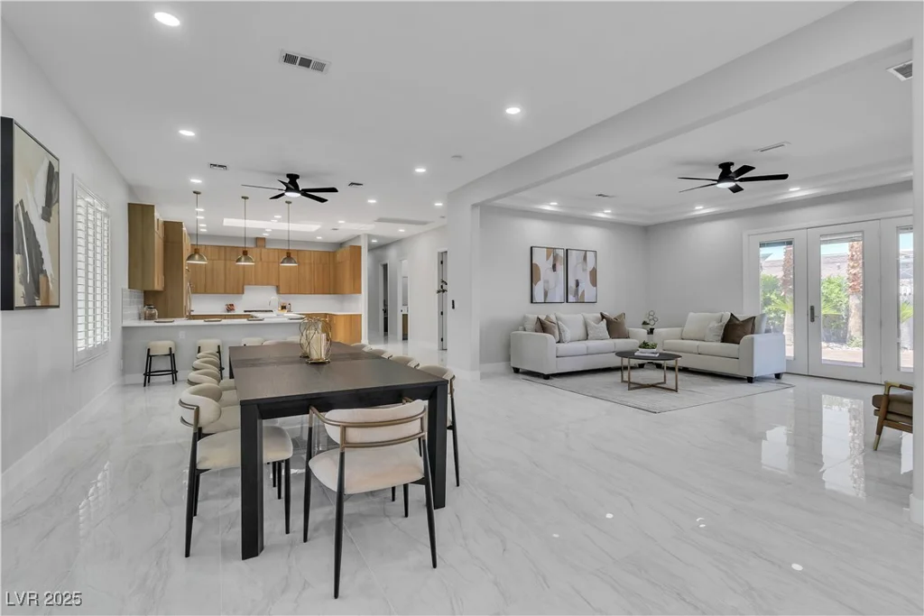 7738 Willow Cove, Las Vegas, NV 89129