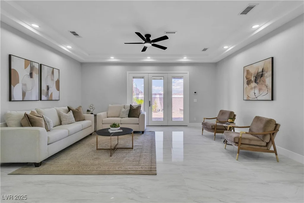 7738 Willow Cove, Las Vegas, NV 89129
