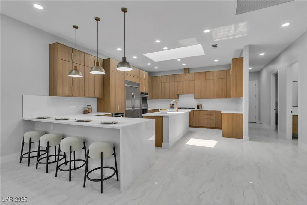7738 Willow Cove, Las Vegas, NV 89129